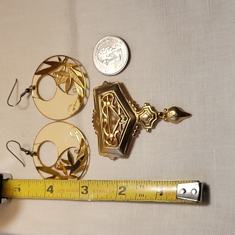 Berebi Earrings And Brooch - Picture 2 of 5